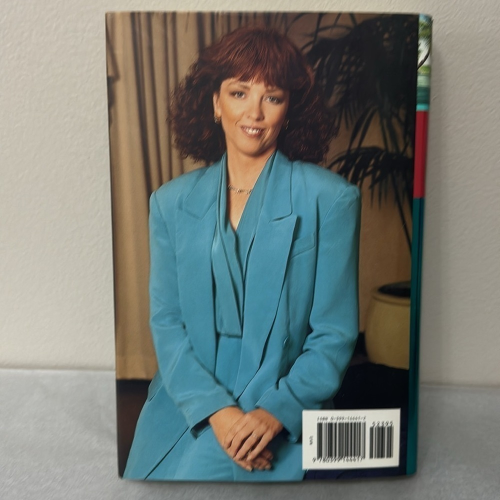 The Reef By Nora Roberts - Picture 2 of 4